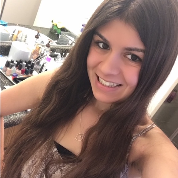 Meet your Posher, Coco - Picture 1 of 1